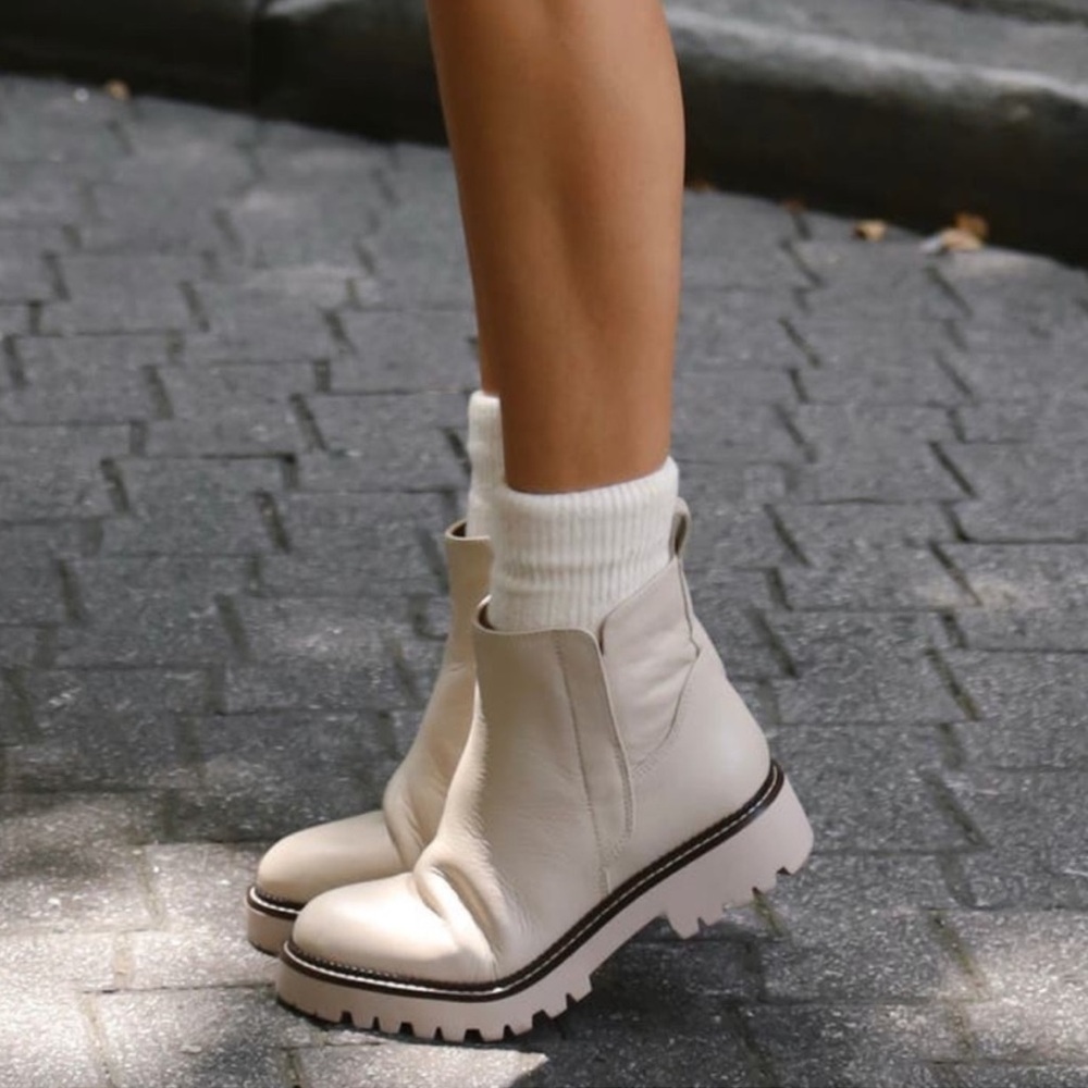 NWT Caslon Miller Chelsea Boots